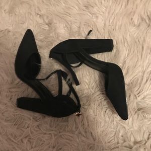 BRAND NEW F21 HEELS